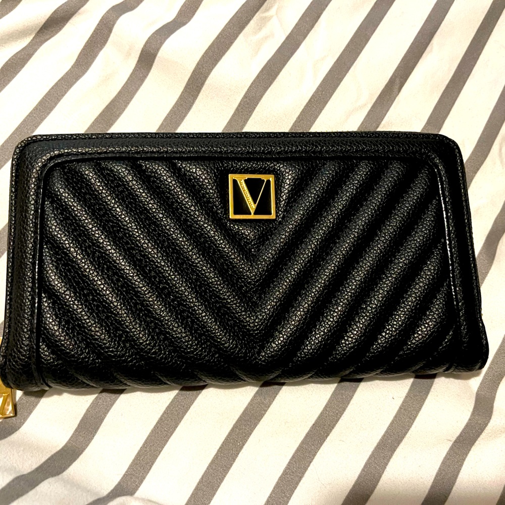 Victorias Secret Wallet